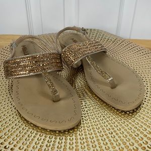 Mila Lady gold beaded stripy sandal size 8. Kitten heel.